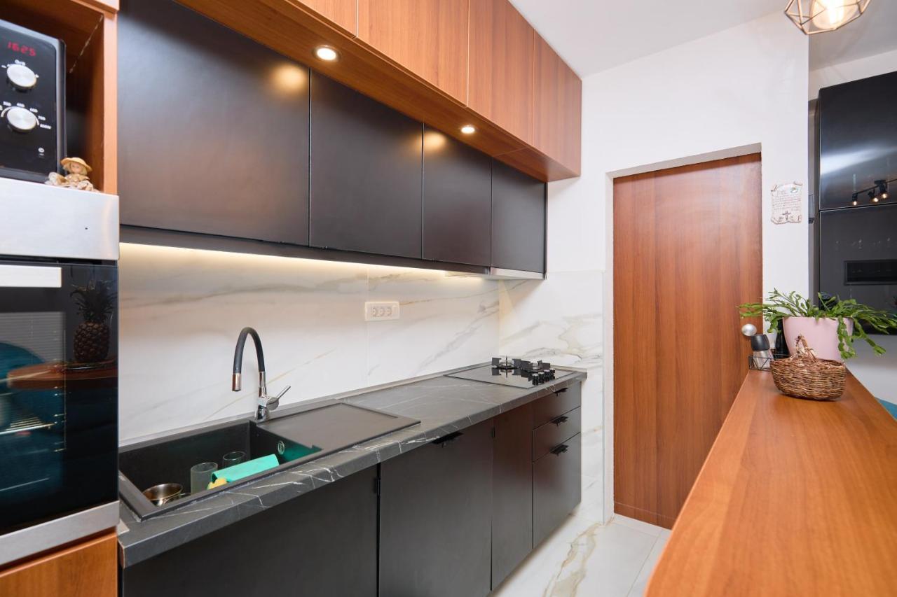 Stiga 4 - New 2 Bedroom Apartment Babino Polje Dış mekan fotoğraf